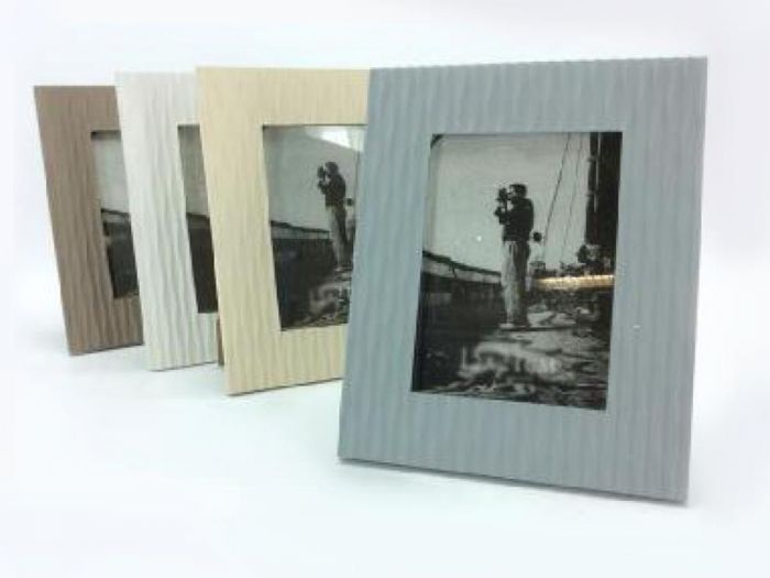 ΞΥΛΙΝΗ ΚΟΡΝΙΖΑ "ONDO" 13x18cm